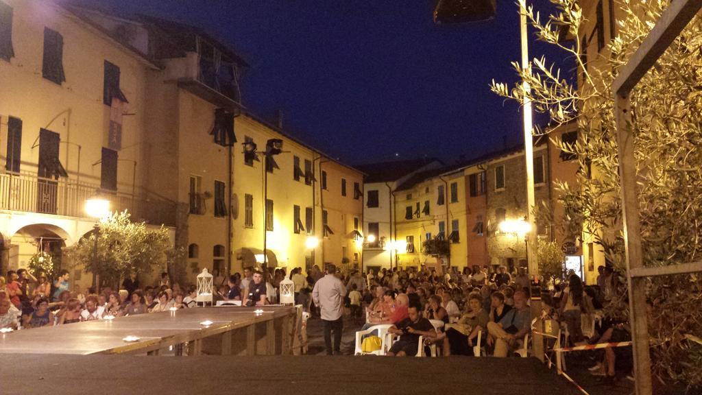 La Luna Nel Borgo Couette-café